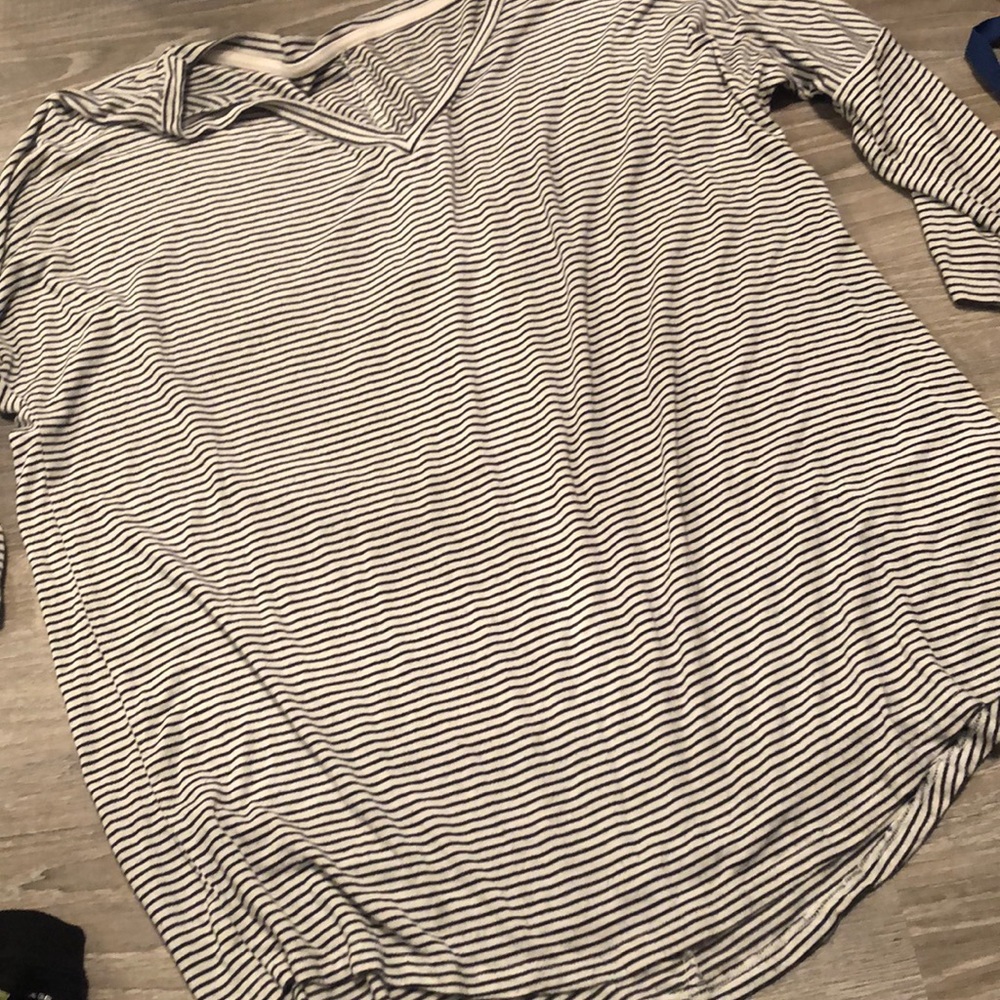 * American Eagle Quarter sleeve - medium